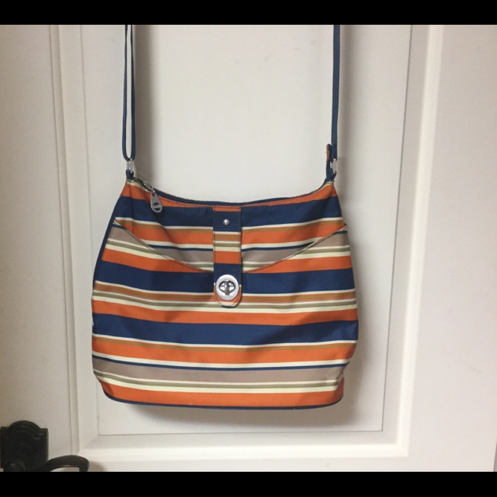 Large Baggallini Crossbody EUC